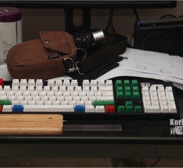自制键盘手托及桌面线材整理座