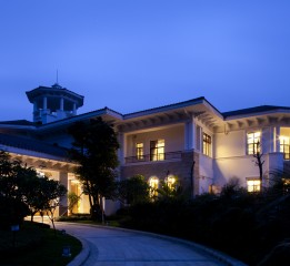 大气唯美生活想象 惠州高尔夫别墅样板房设计