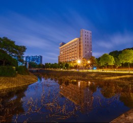 武漢東湖學(xué)院圖書館