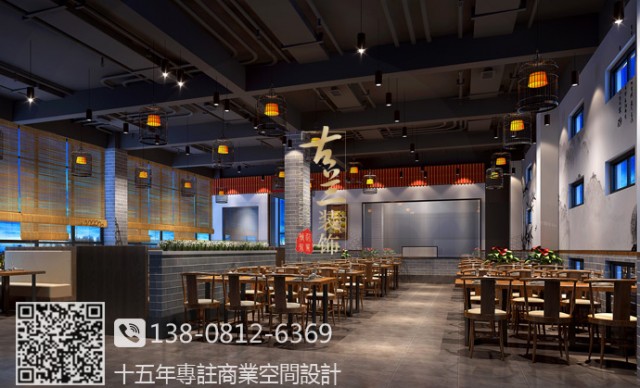餐区部分主要是亲民的氛围来设计，后花园是重点打造的地方，做了个四个区域的设计，一个搭建部分，一个散座的区域，一个是员工休闲的地方，一个是亭子的区域，路线主要讲究人流动线。