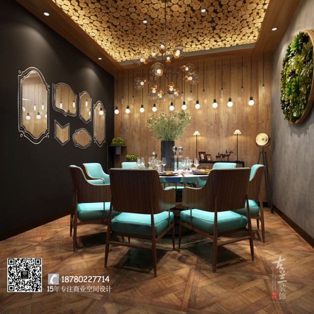 包间的墙壁上挂有植物框架，能够帮助顾客更好地将餐厅花园与街上的绿树联想在一起，增加葱郁的气氛。