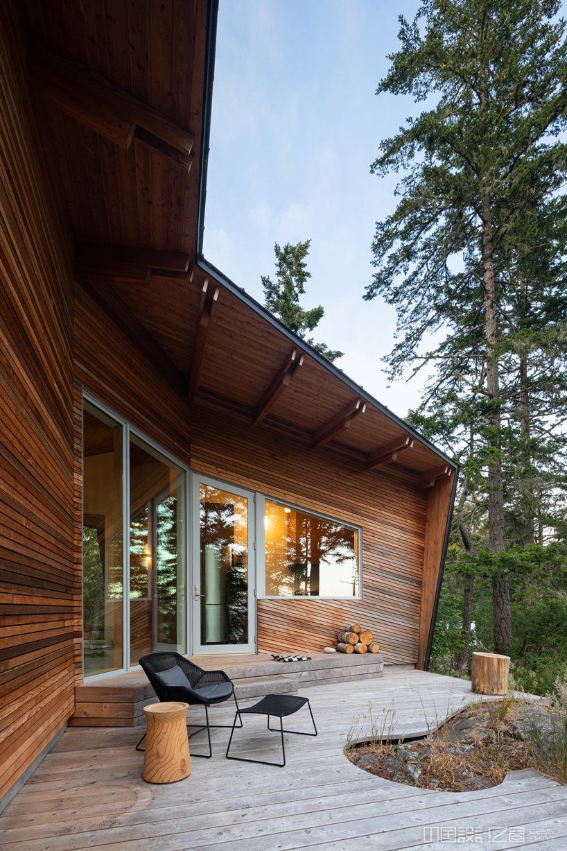 campos studio embeds the sooke house within the forest of a