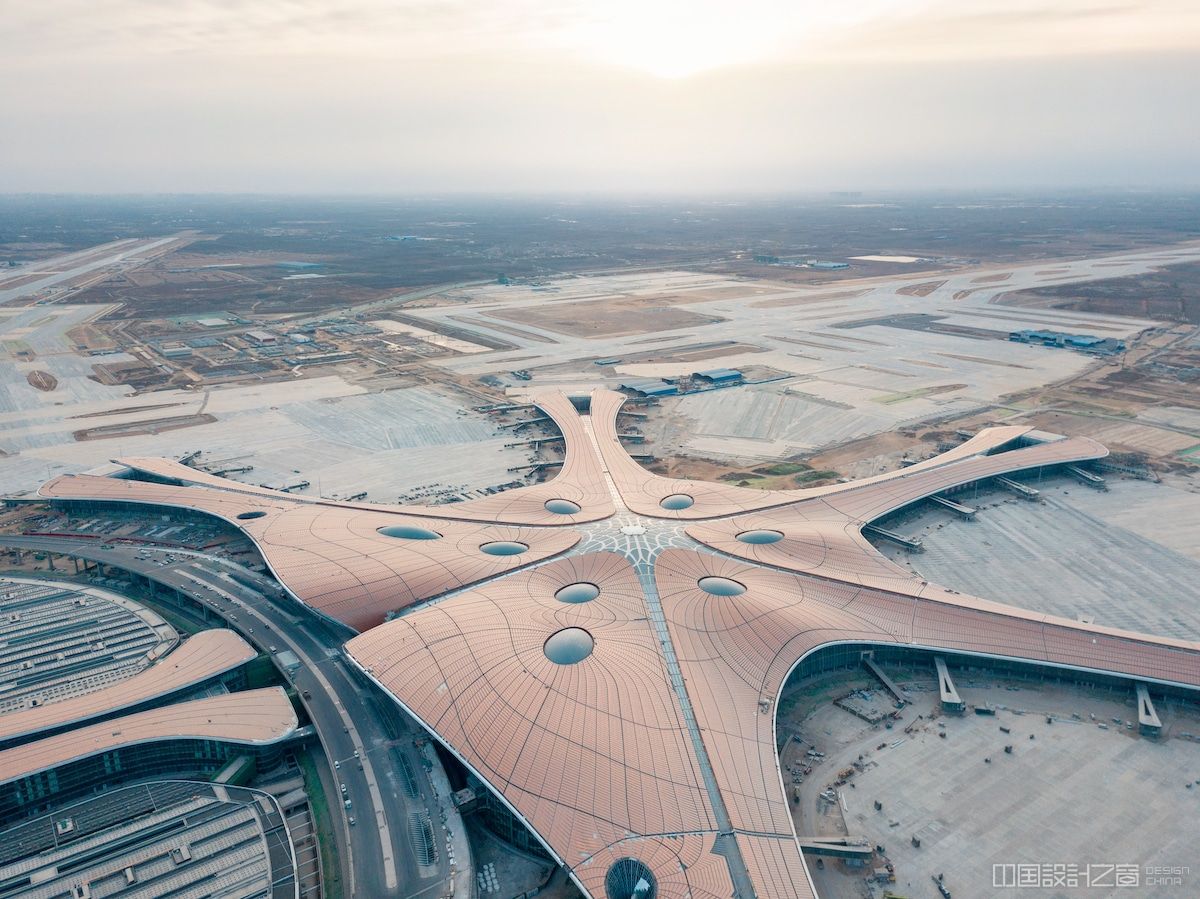 扎哈哈迪德在北京建造世界上最大的机场大兴国际机场