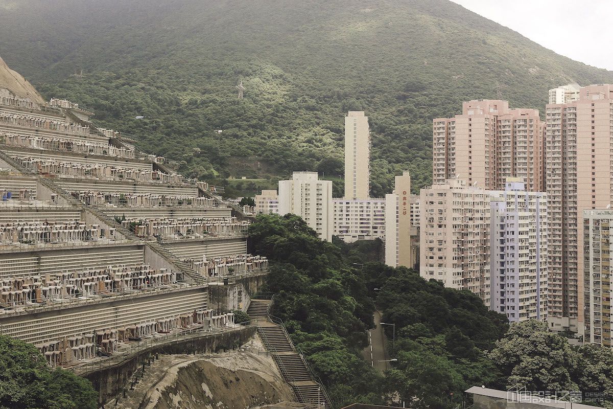 香港超密集垂直墓地照片令人大开眼界