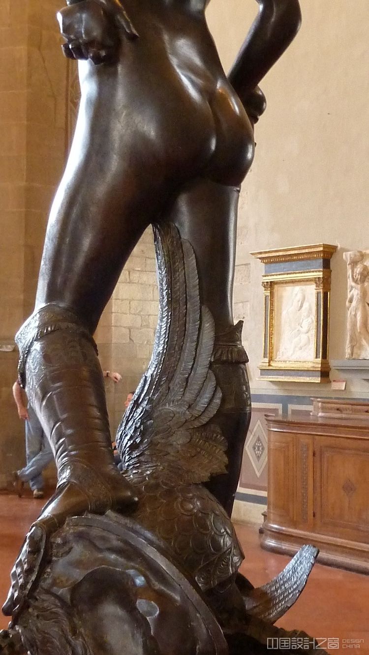 多那太罗的大卫雕像如何为文艺复兴时期的雕塑家铺平道路