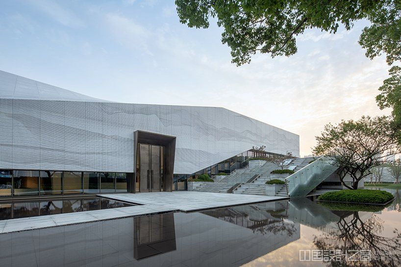 简约几何美学,线条塑造了这座苏州金融中心展览馆